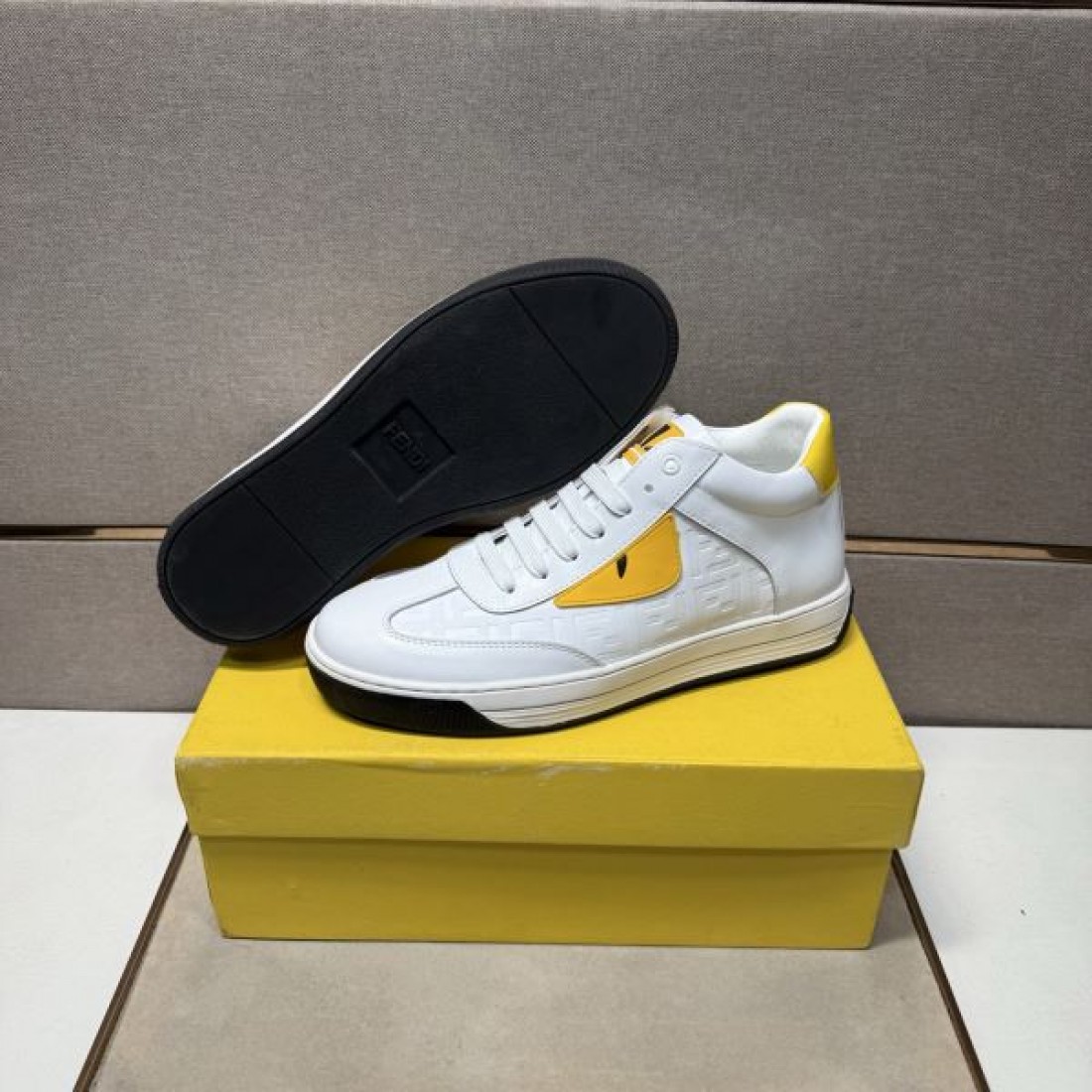 高級感 上品 洗練 FENDI フェンディ コピー カジュアルシューズ 定番 おしゃれ