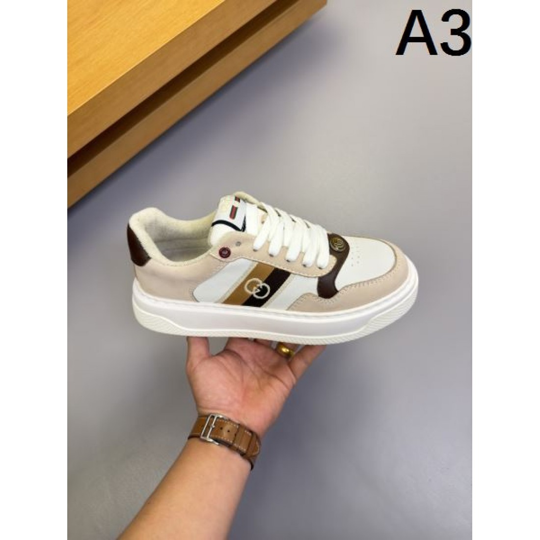 モダン 上質 GUCCI グッチ スーパーコピー カジュアルシューズ 洗練 都会的