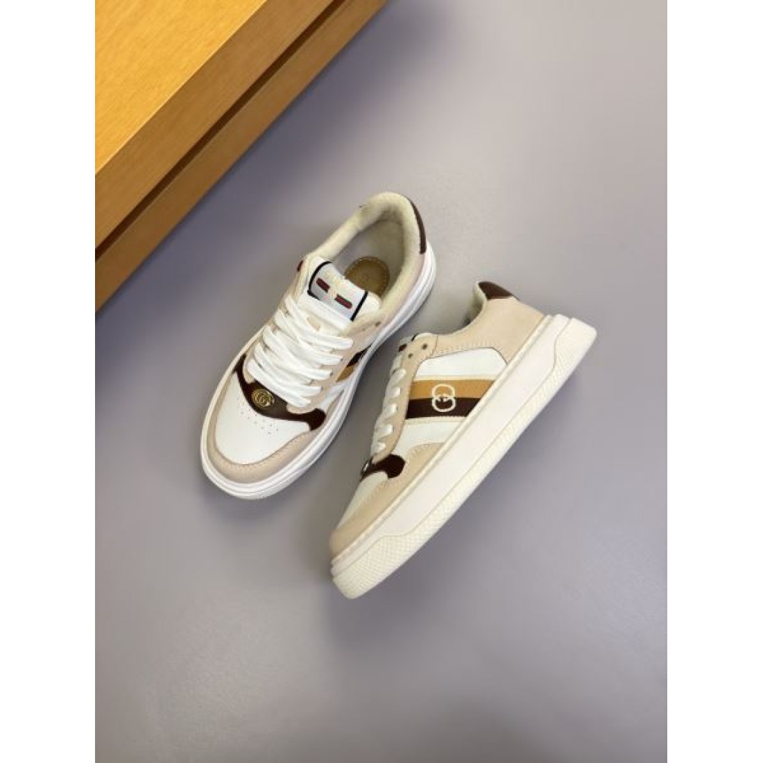 モダン 上質 GUCCI グッチ スーパーコピー カジュアルシューズ 洗練 都会的