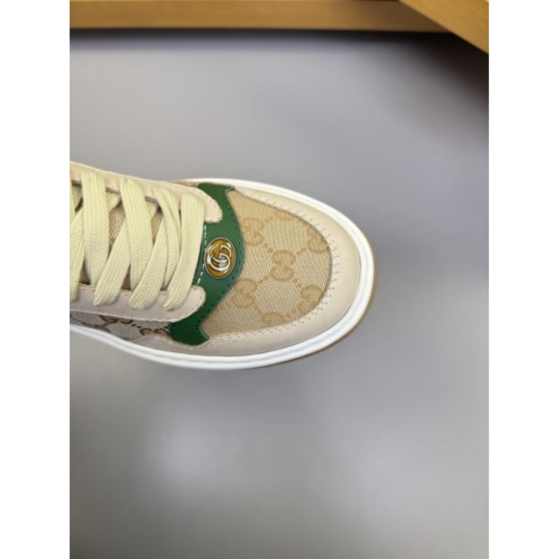 シンプル 上品 GUCCI グッチ スーパーコピー カジュアルシューズ 定評 人気