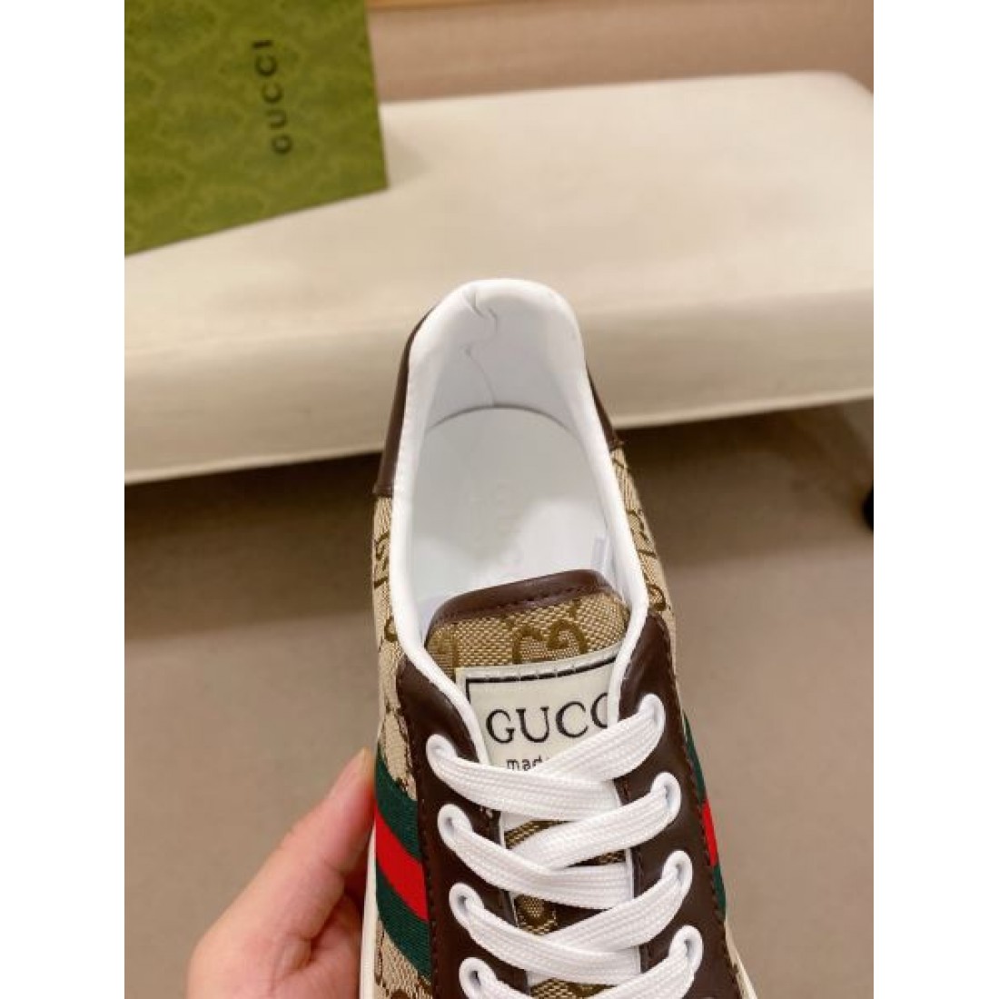 エレガント 上質 GUCCI グッチ スーパーコピー カジュアルシューズ 大人向け 洗練