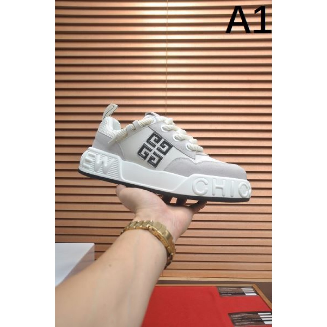 個性的 モダン GIVENCHY ジバンシィ コピー カジュアルシューズ 存在感 クール