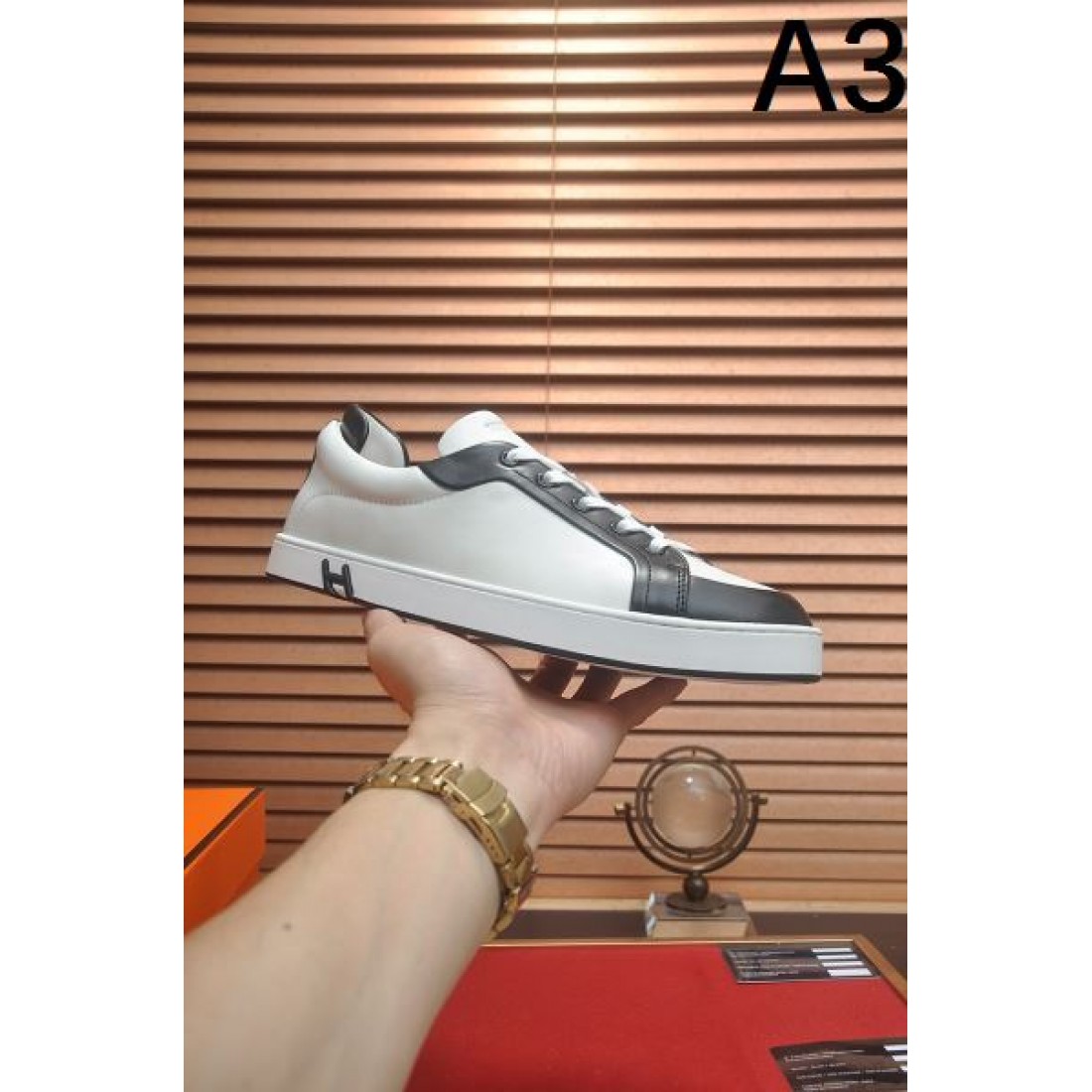 正統派 高級感 HERMES エルメス コピー カジュアルシューズ 洗練 大人向け