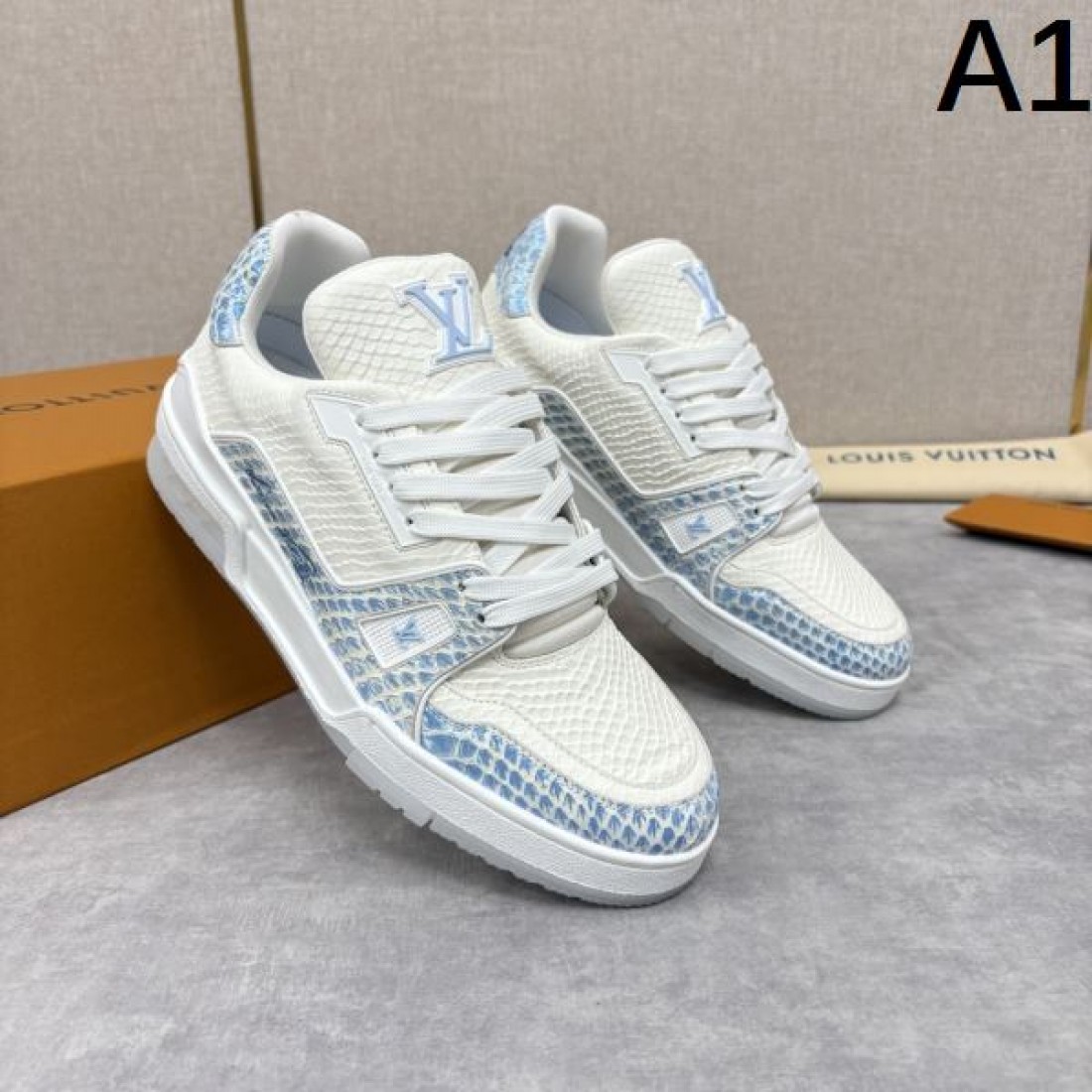 高品質 定番 LOUIS VUITTON ルイヴィトン コピー カジュアルシューズ 上品 安心感