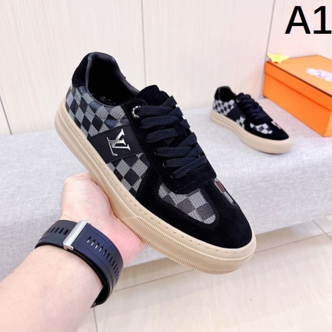 ラグジュアリー 上質 LOUIS VUITTON ルイヴィトン コピー カジュアルシューズ 王道