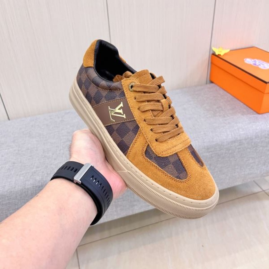 ラグジュアリー 上質 LOUIS VUITTON ルイヴィトン コピー カジュアルシューズ 王道 