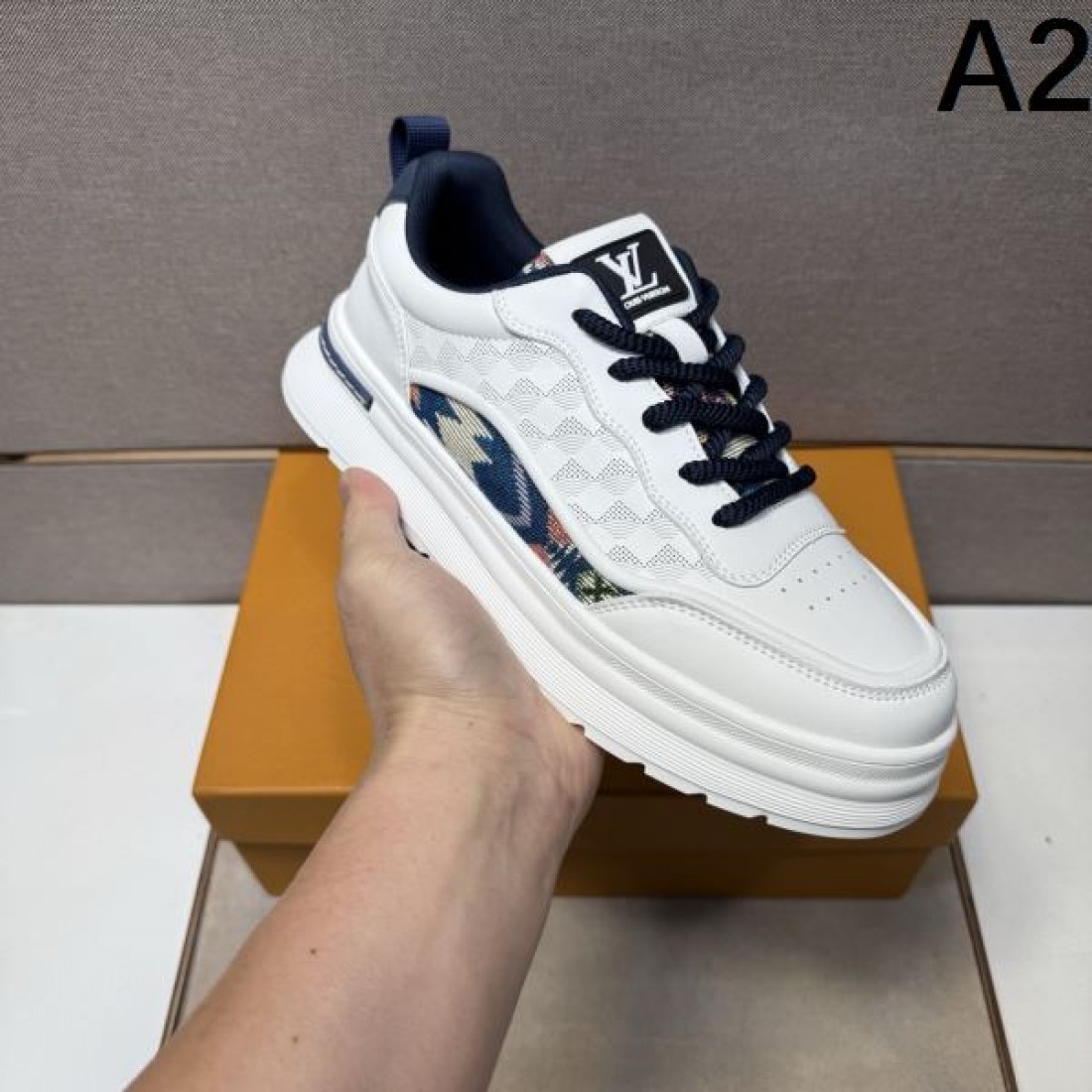 シンプル 上質 LOUIS VUITTON ルイヴィトン コピー カジュアルシューズ 落ち着き