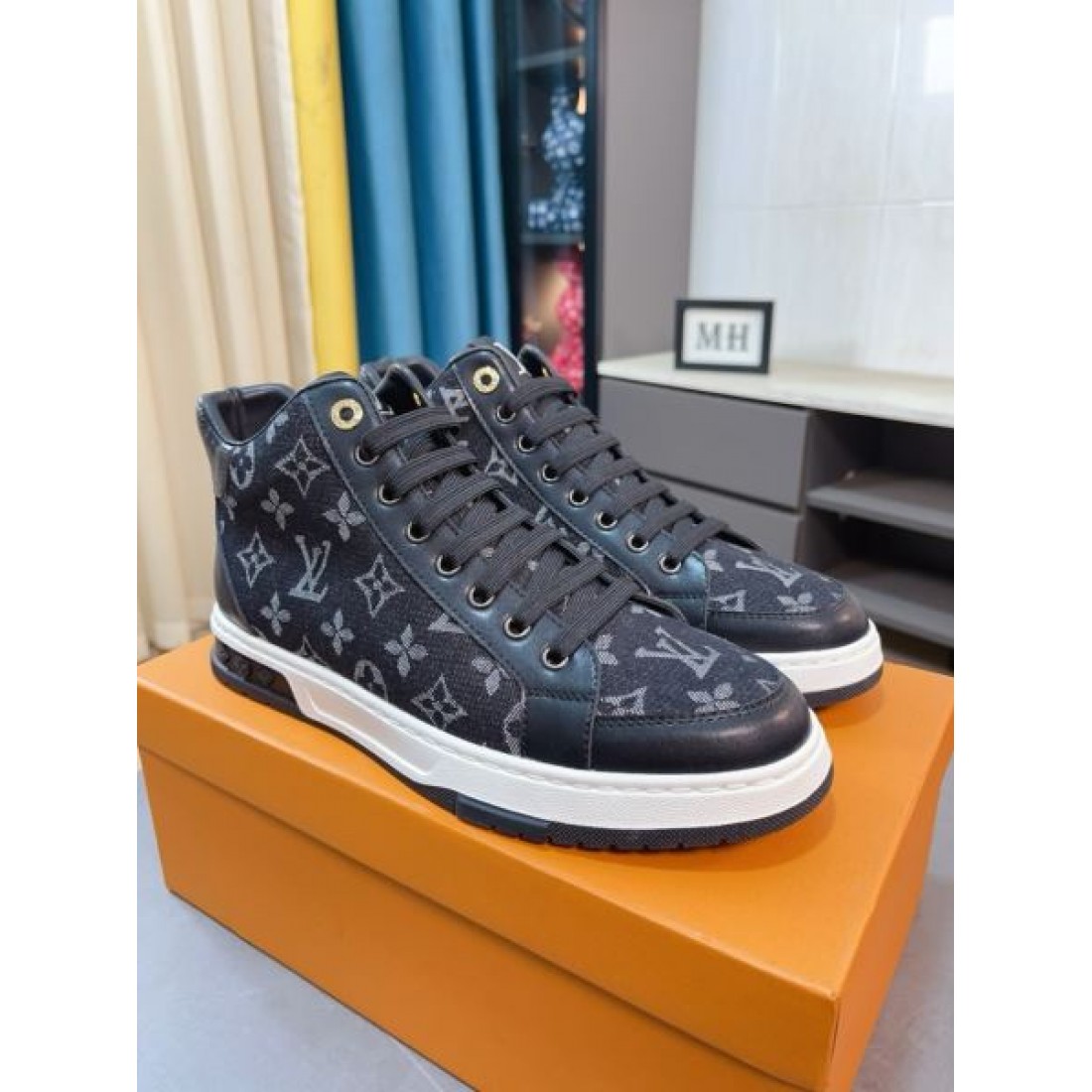 上質 高級感 LOUIS VUITTON ルイヴィトン コピー カジュアルシューズ 洗練 定番