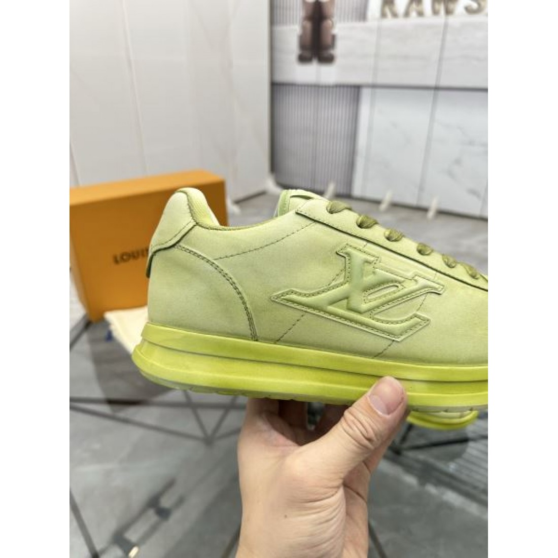 定番 高級感 LOUIS VUITTON ルイヴィトン コピー カジュアルシューズ 上品 洗練