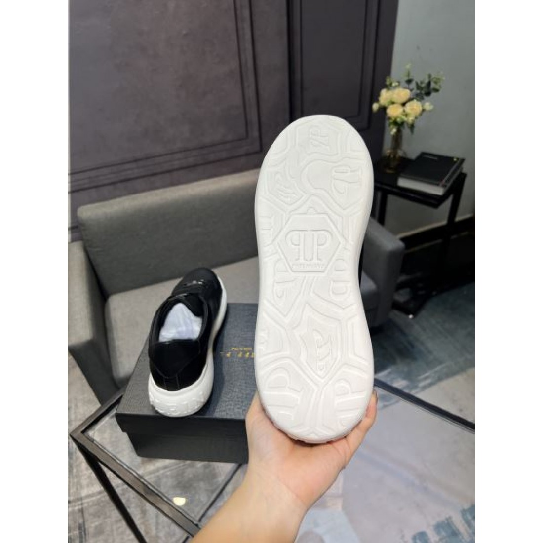 ラグジュアリー 個性的 PHILIPP PLEIN フィリッププレイン コピー カジュアルシューズ 存在感