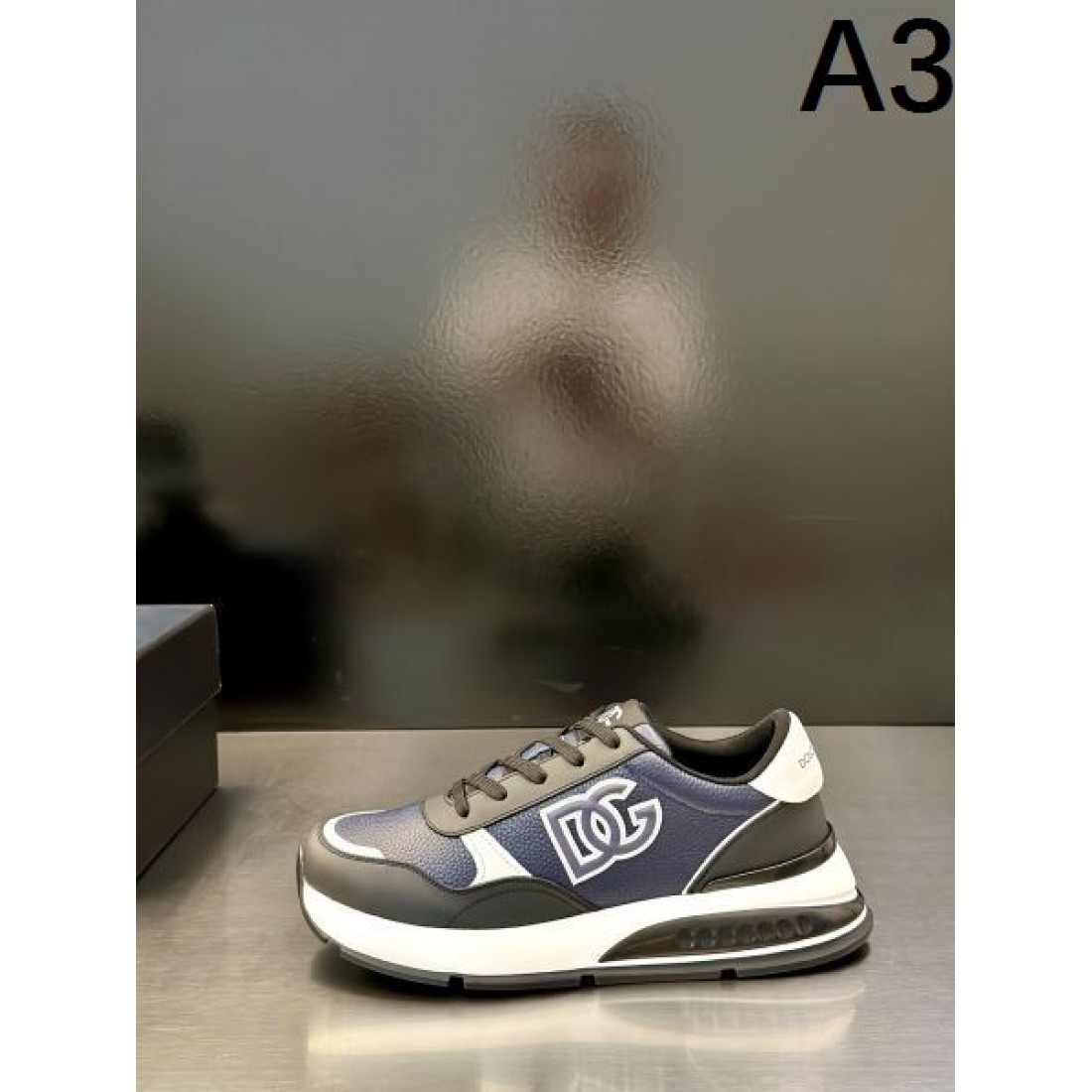  モダン 高級感 DOLCE＆GABBANA ドルチェ＆ガッバーナ コピー スニーカー 存在感 洗練