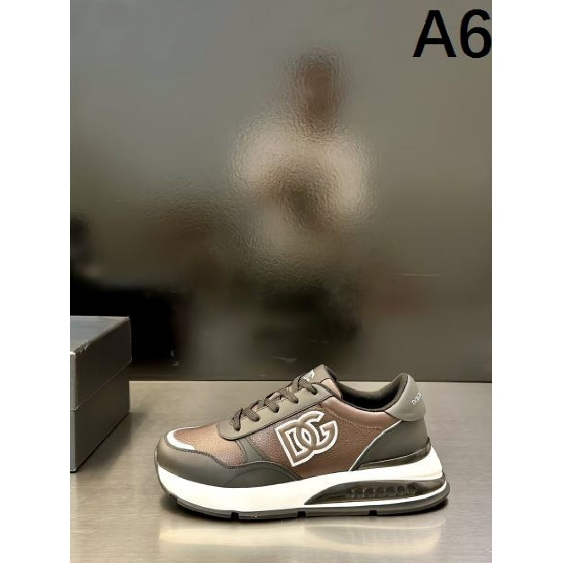  モダン 高級感 DOLCE＆GABBANA ドルチェ＆ガッバーナ コピー スニーカー 存在感 洗練