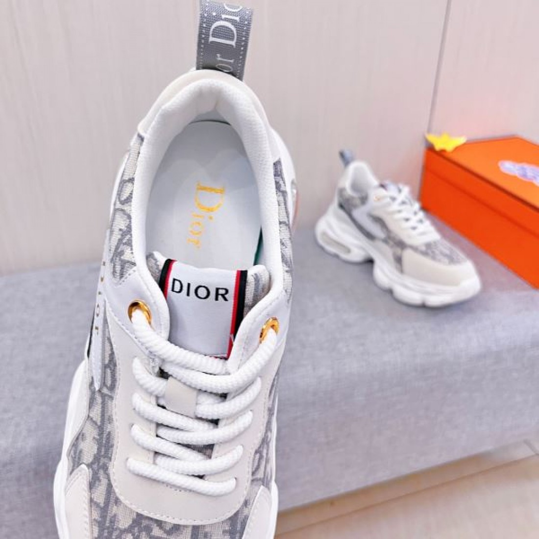 上品 定番 DIOR ディオール コピー スニーカー 高級感 安定感