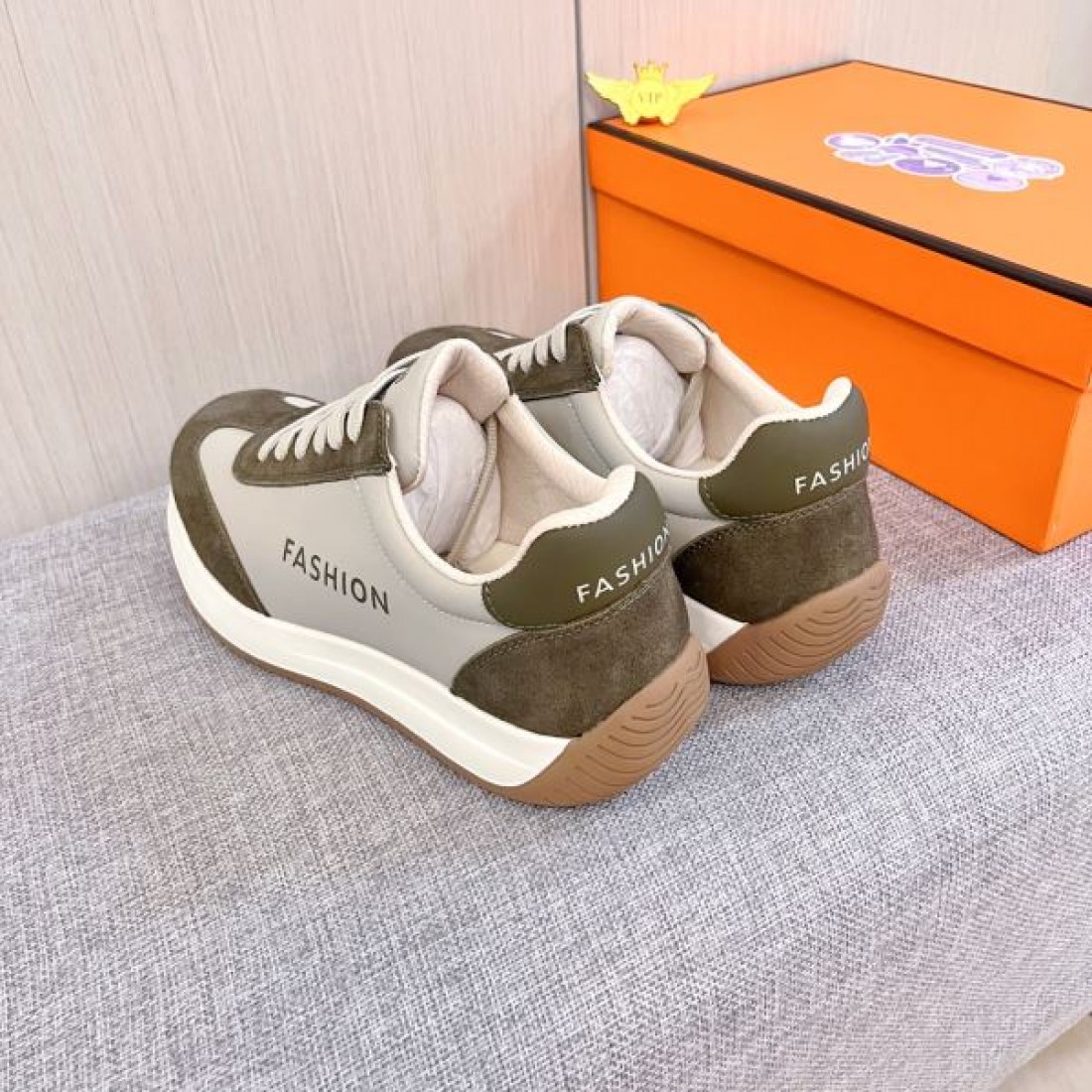 上品 高品質 FERRAGAMO サルヴァトーレ・フェラガモ コピー スニーカー 正統派 洗練