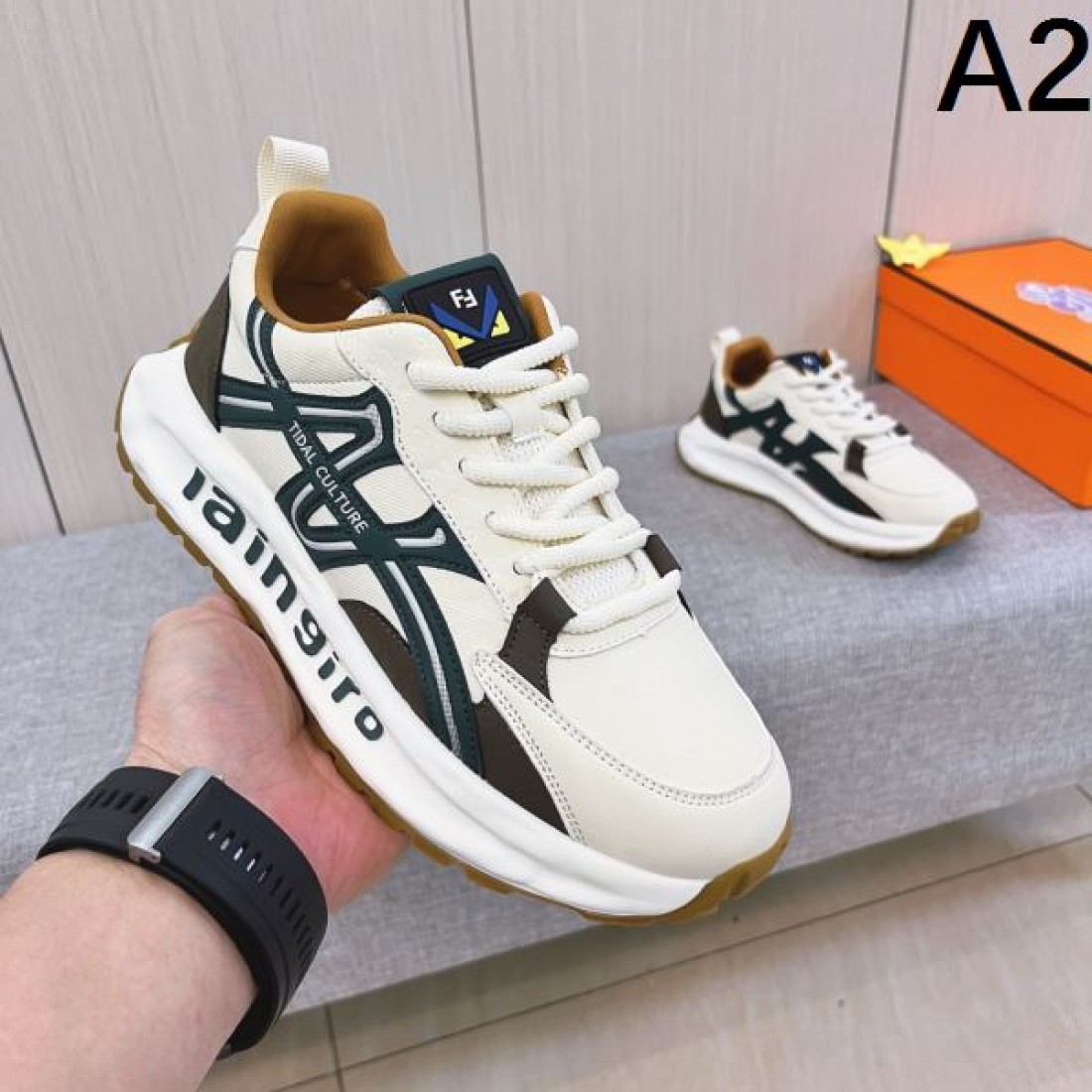 スタイリッシュ 上質 FENDI フェンディ コピー スニーカー 都会的 洗練