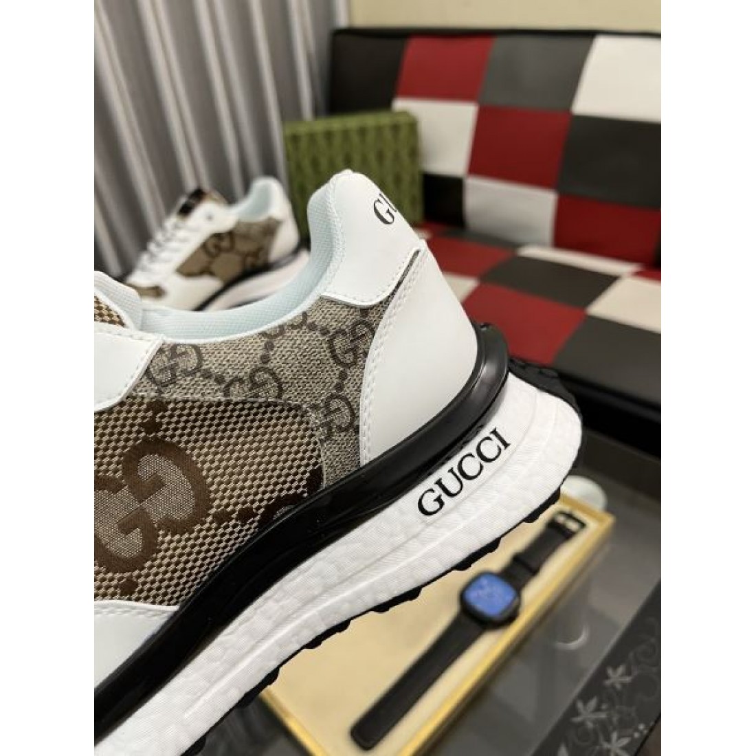 エレガント 上質 GUCCI グッチ コピー スニーカー 大人向け 人気