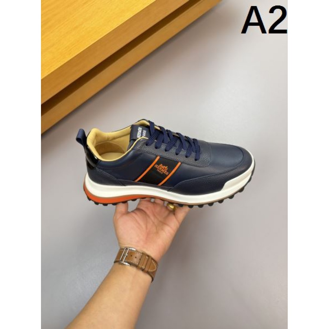 上質 高級感 HERMES エルメス コピー スニーカー 洗練 上品