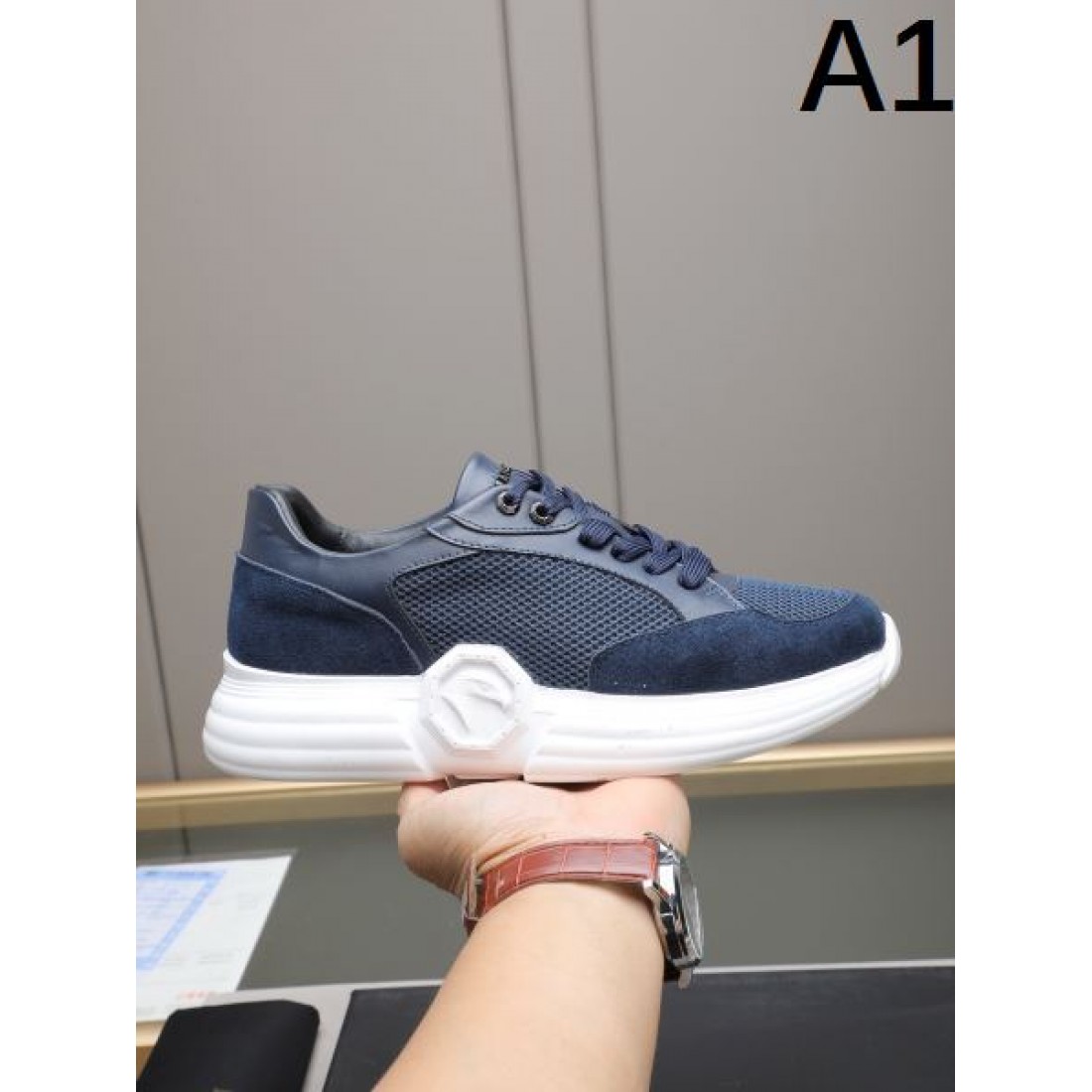  ワイルド モダン PHILIPP PLEIN フィリッププレイン コピー スニーカー クール 印象的