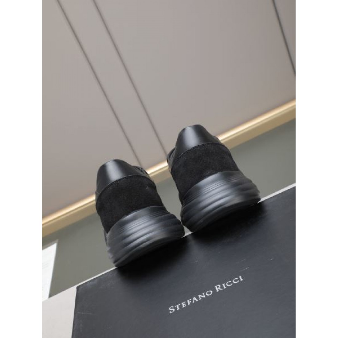  ワイルド モダン PHILIPP PLEIN フィリッププレイン コピー スニーカー クール 印象的