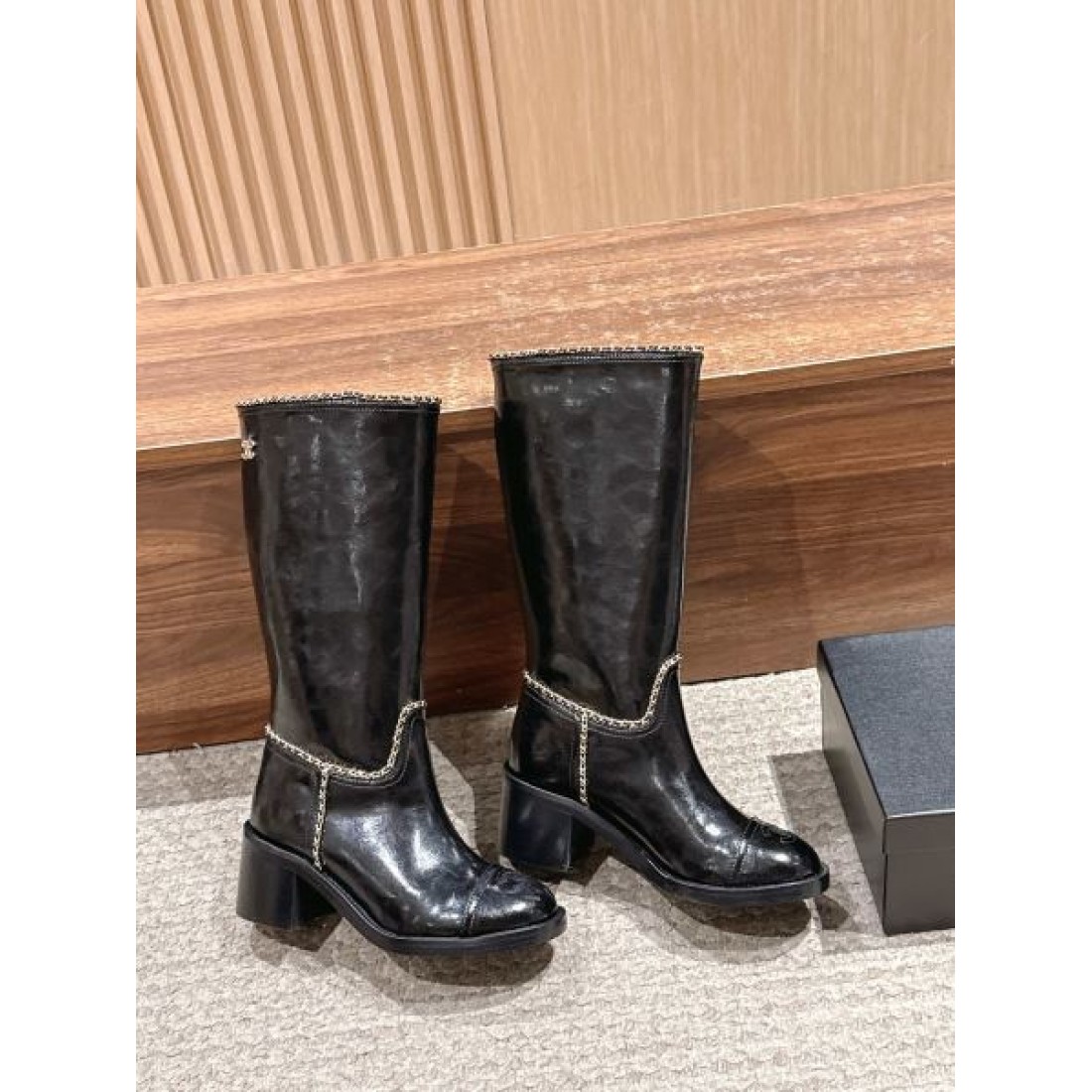 エレガント 上質 CHANEL シャネル スーパーコピー ブーツ 洗練 高級感