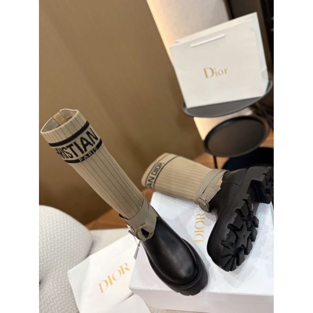 ラグジュアリー 王道 DIOR ディオール スーパーコピー ブーツ 存在感 洗練