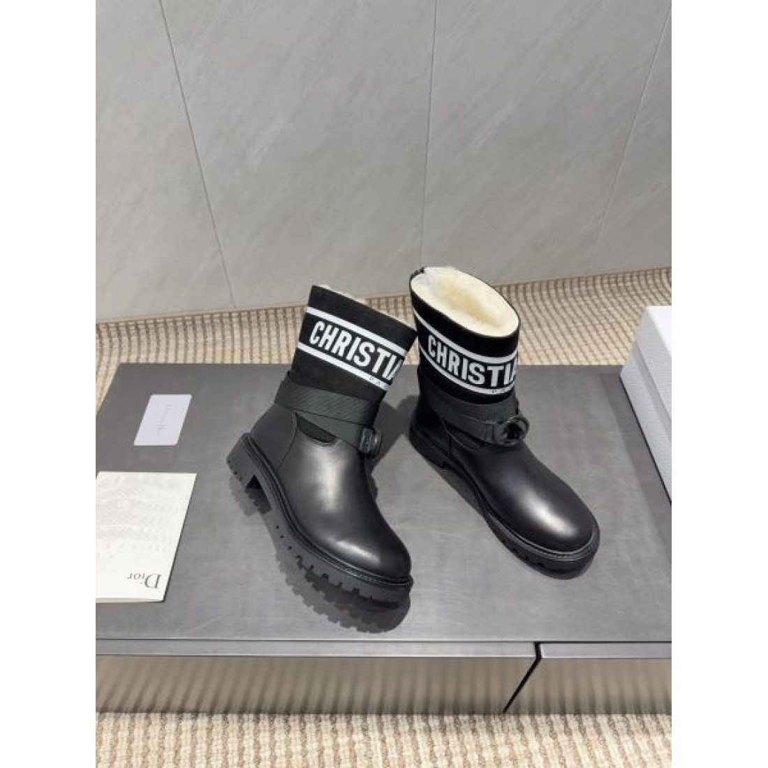 モダン 上質 DIOR ディオール スーパーコピー ブーツ 洗練 高級感