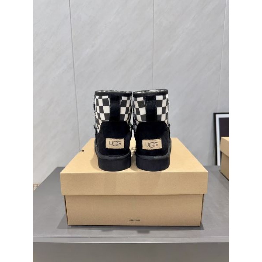 ムートンブーツ ショート丈 ボアライニング 防寒ブーツ デイリー主力 あったか UGG アグ コピー ブーツ レディース 人気モデル