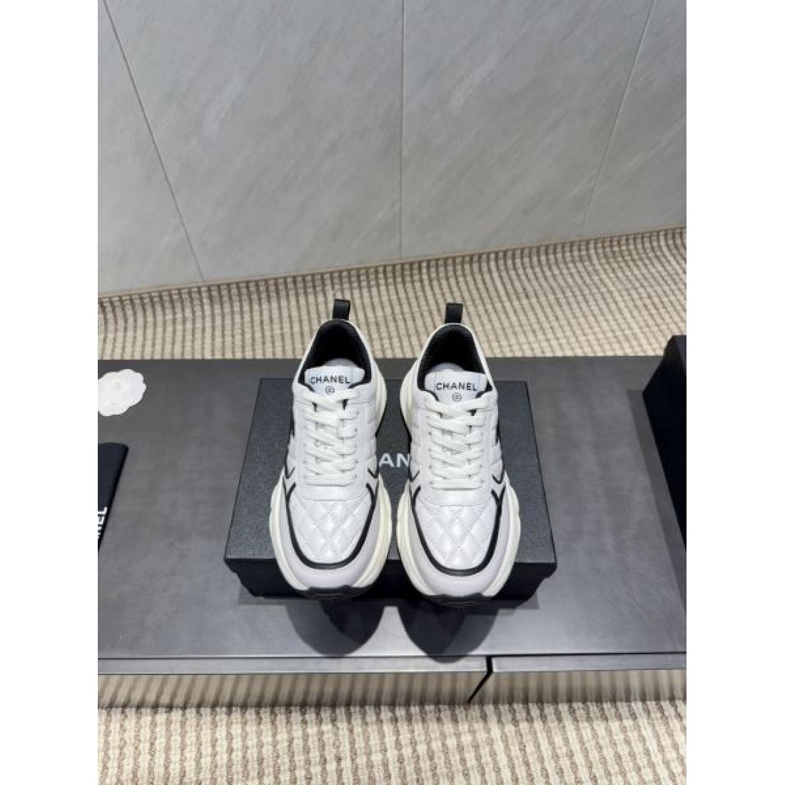  モダン 高級感 CHANEL シャネル コピー カジュアルシューズ 洗練 安定感