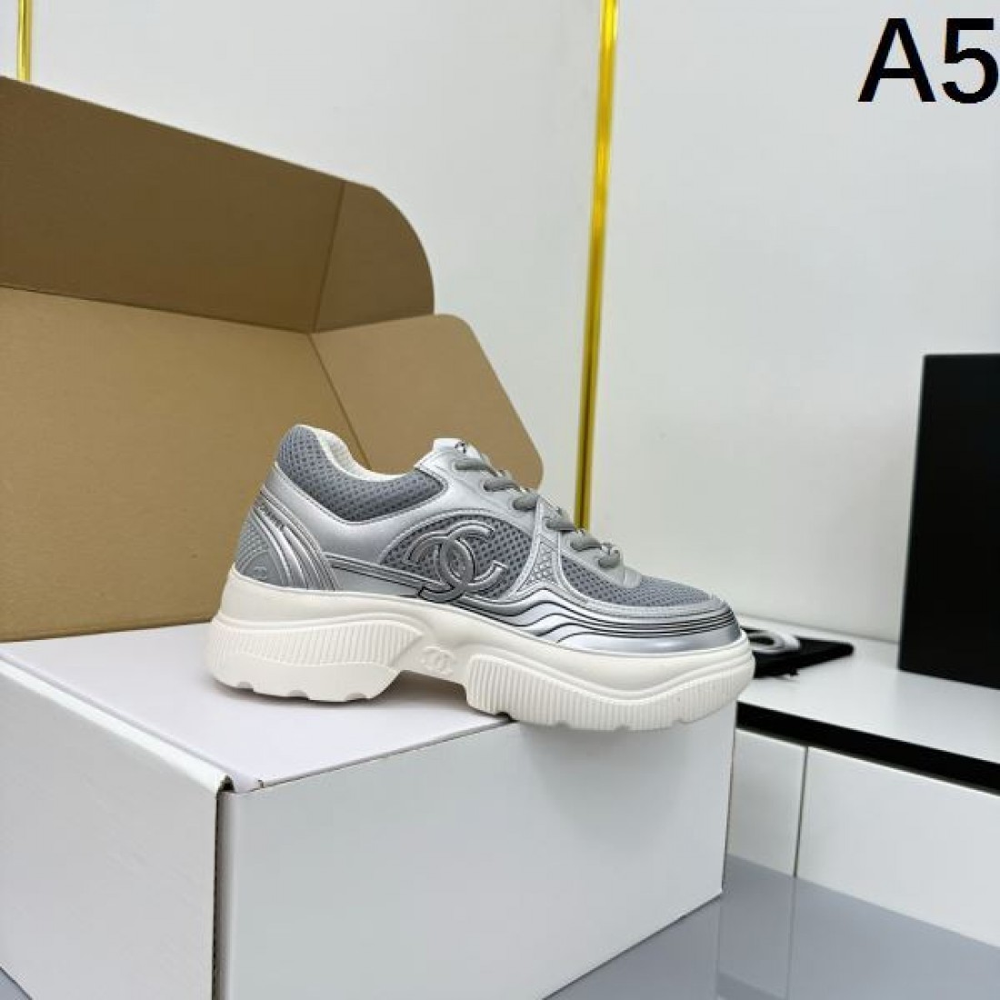  ラグジュアリー 定番 CHANEL シャネル コピー カジュアルシューズ 上品 人気