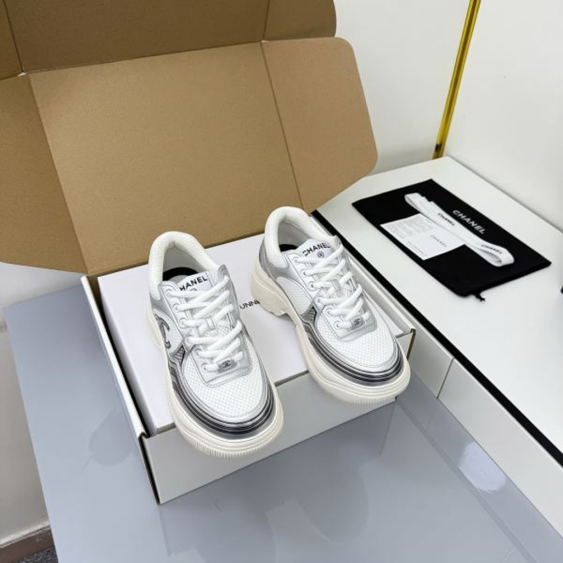  ラグジュアリー 定番 CHANEL シャネル コピー カジュアルシューズ 上品 人気