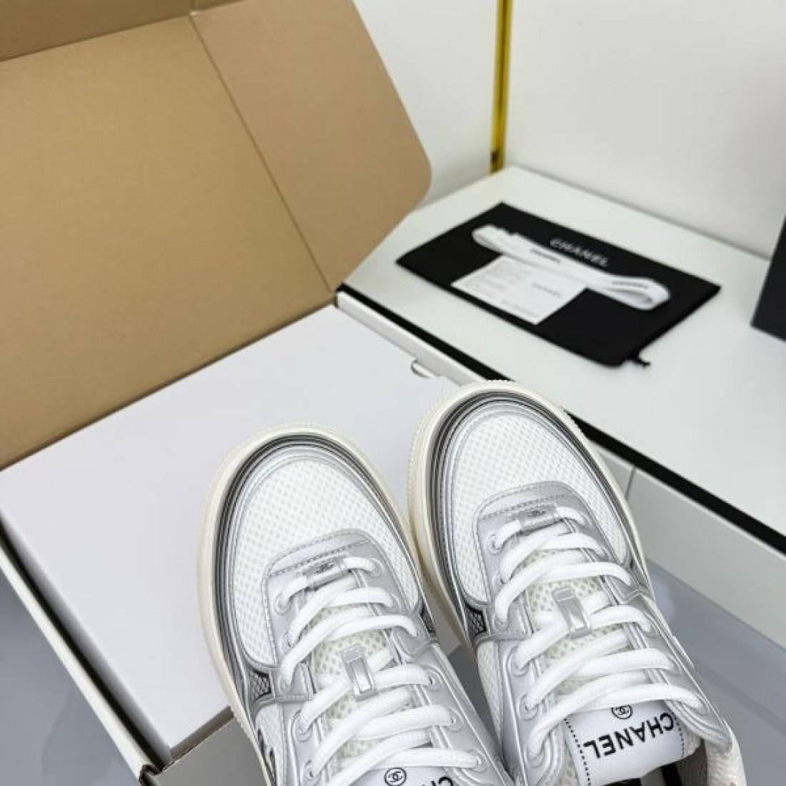  ラグジュアリー 定番 CHANEL シャネル コピー カジュアルシューズ 上品 人気