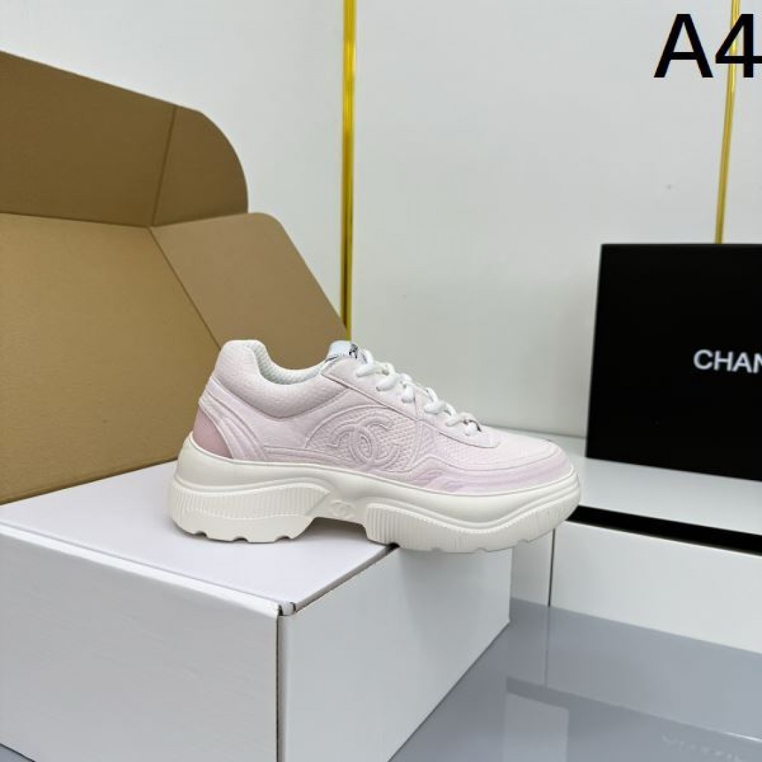 クラシック 上質 CHANEL シャネル コピー カジュアルシューズ 気品 高級感