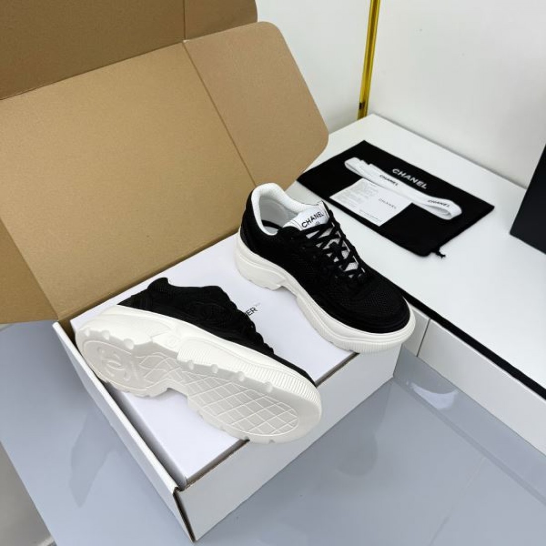 クラシック 上質 CHANEL シャネル コピー カジュアルシューズ 気品 高級感