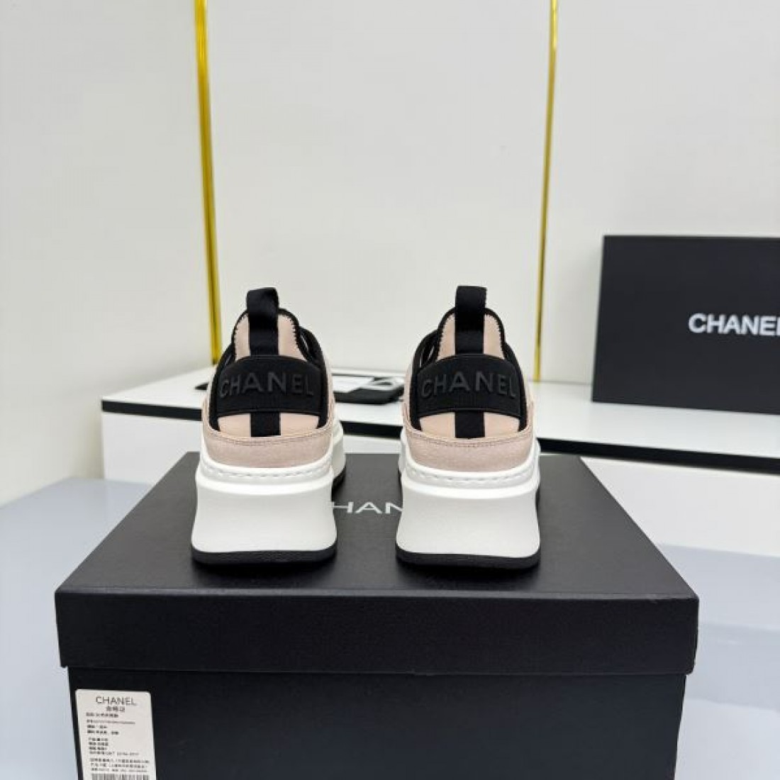 シンプル 上質 CHANEL シャネル コピー カジュアルシューズ 洗練 大人向け