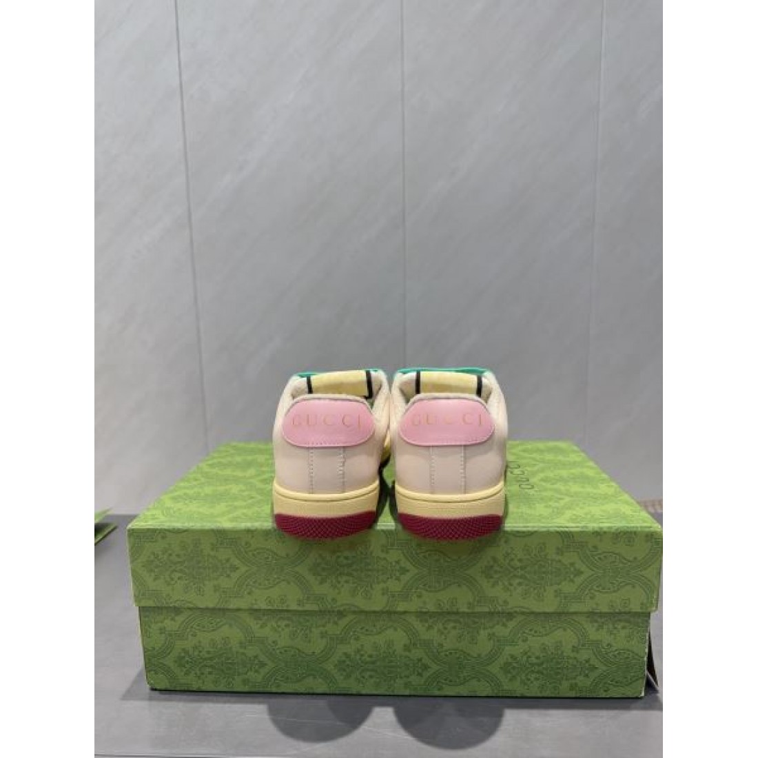 上品 高級感 GUCCI グッチ コピー カジュアルシューズ 洗練 定番