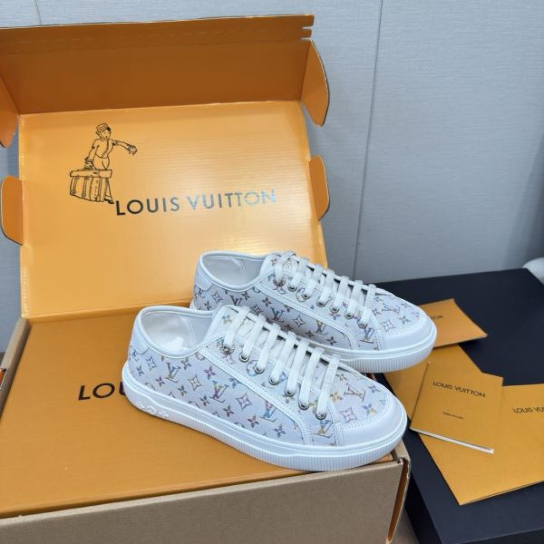 ラグジュアリー 王道 LOUIS VUITTON ルイヴィトン コピー カジュアルシューズ 上品 人気