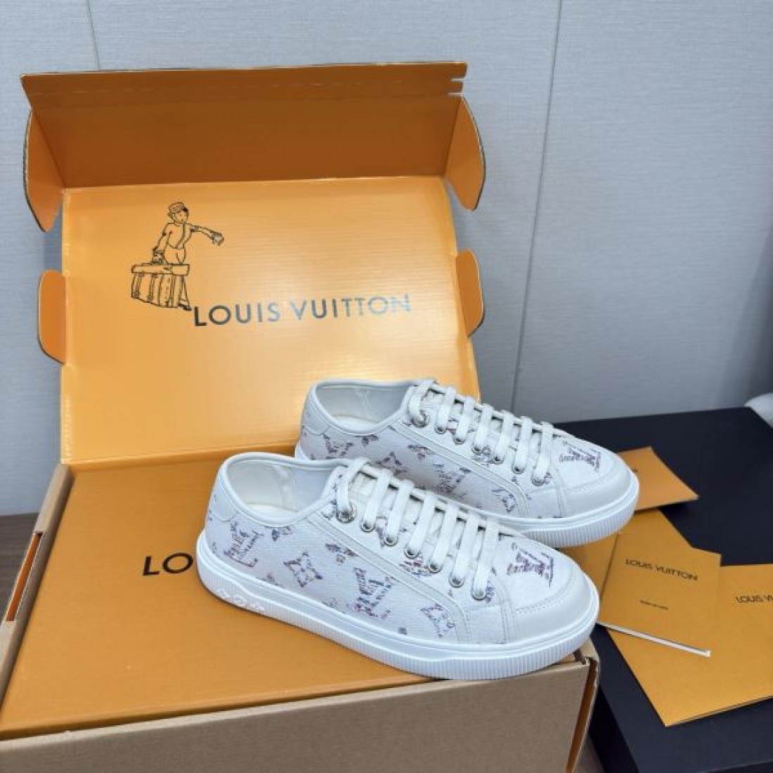 上質 高級感 LOUIS VUITTON ルイヴィトン コピー カジュアルシューズ 洗練 定番