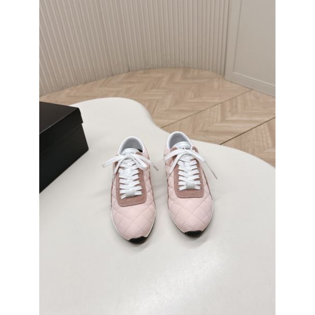 モダン 上質 CHANEL シャネル コピー スニーカー 上品 大人向け