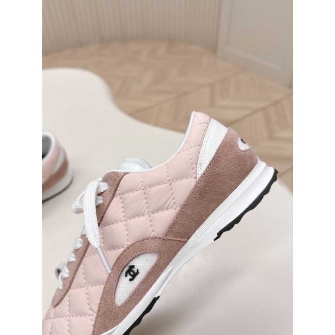 モダン 上質 CHANEL シャネル コピー スニーカー 上品 大人向け