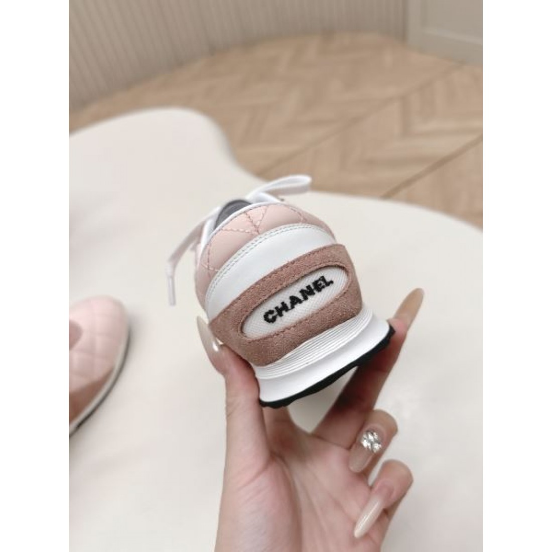 モダン 上質 CHANEL シャネル コピー スニーカー 上品 大人向け