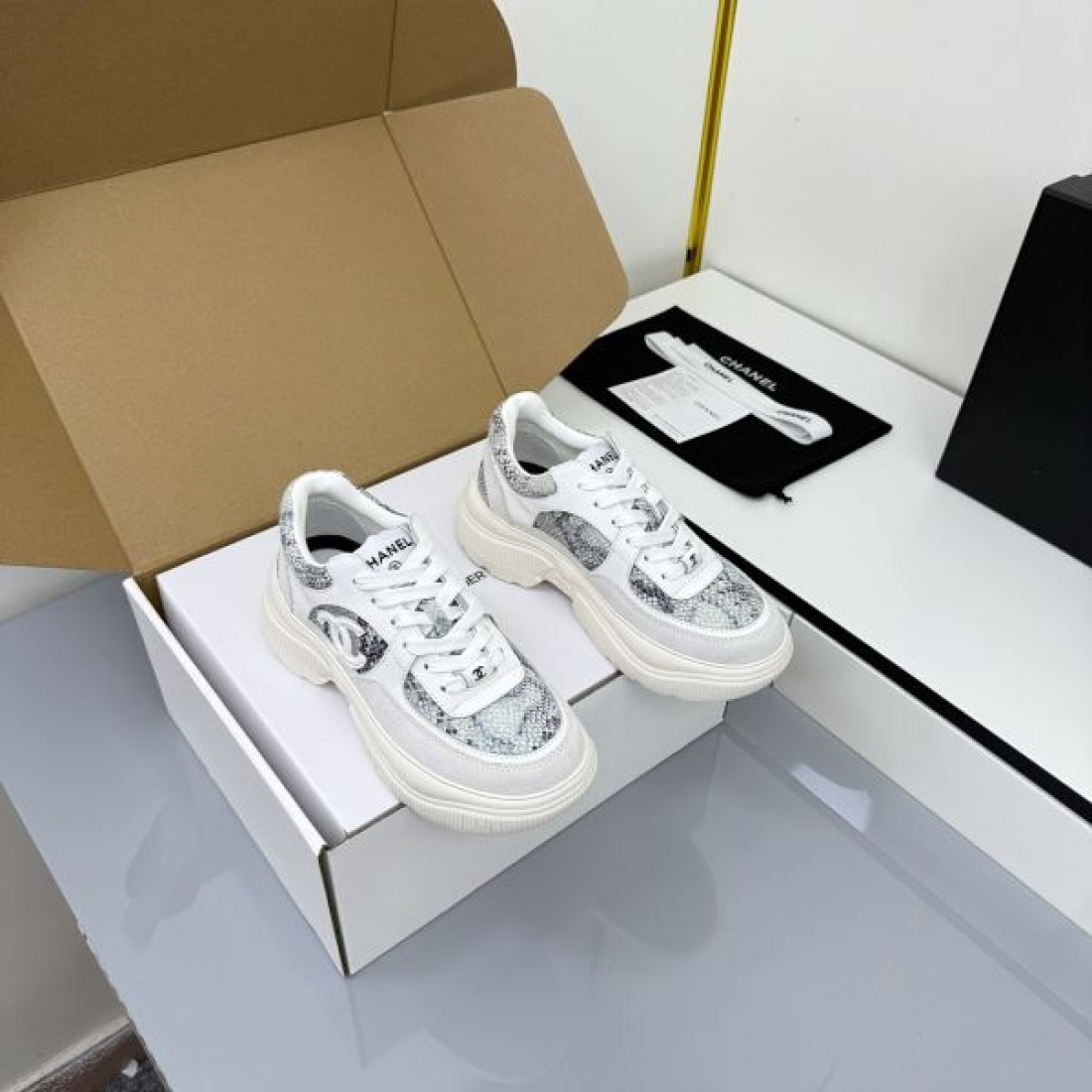 上質 定番 CHANEL シャネル コピー カジュアルシューズ 洗練 高級感