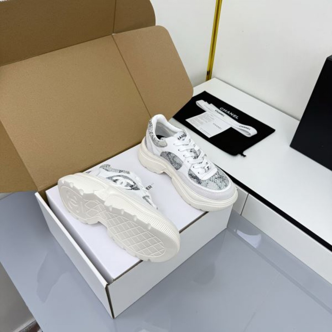 上質 定番 CHANEL シャネル コピー カジュアルシューズ 洗練 高級感