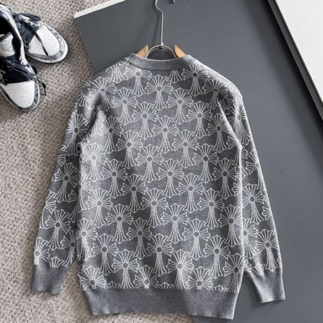 ストリート系 迫力 強め CHROME HEARTS クロムハーツ コピー セーター ラフ感 