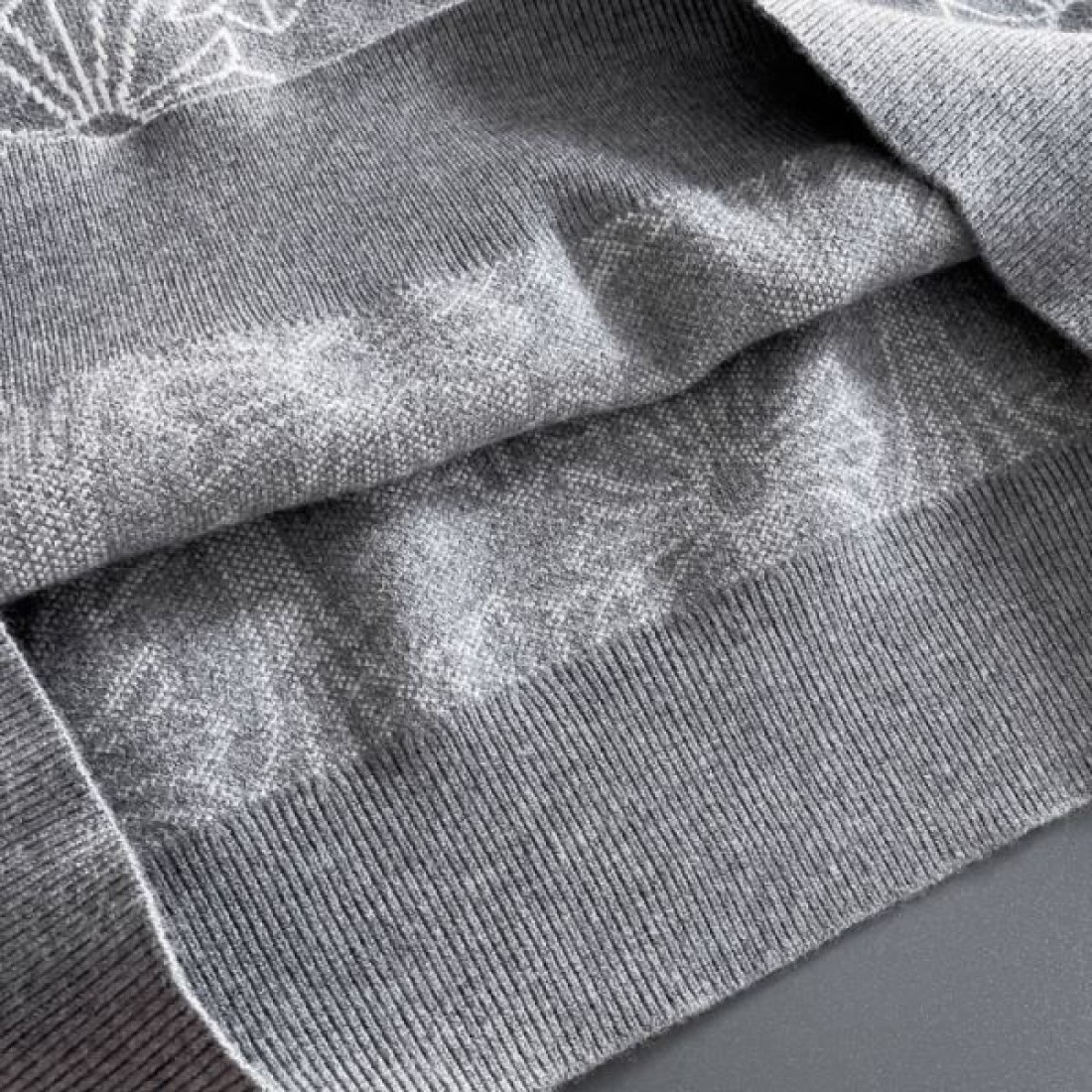 ストリート系 迫力 強め CHROME HEARTS クロムハーツ コピー セーター ラフ感 