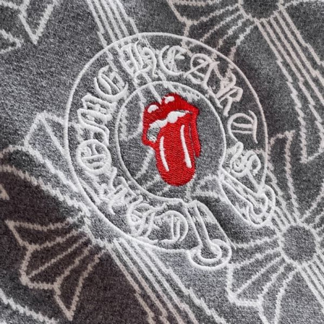 ストリート系 迫力 強め CHROME HEARTS クロムハーツ コピー セーター ラフ感 