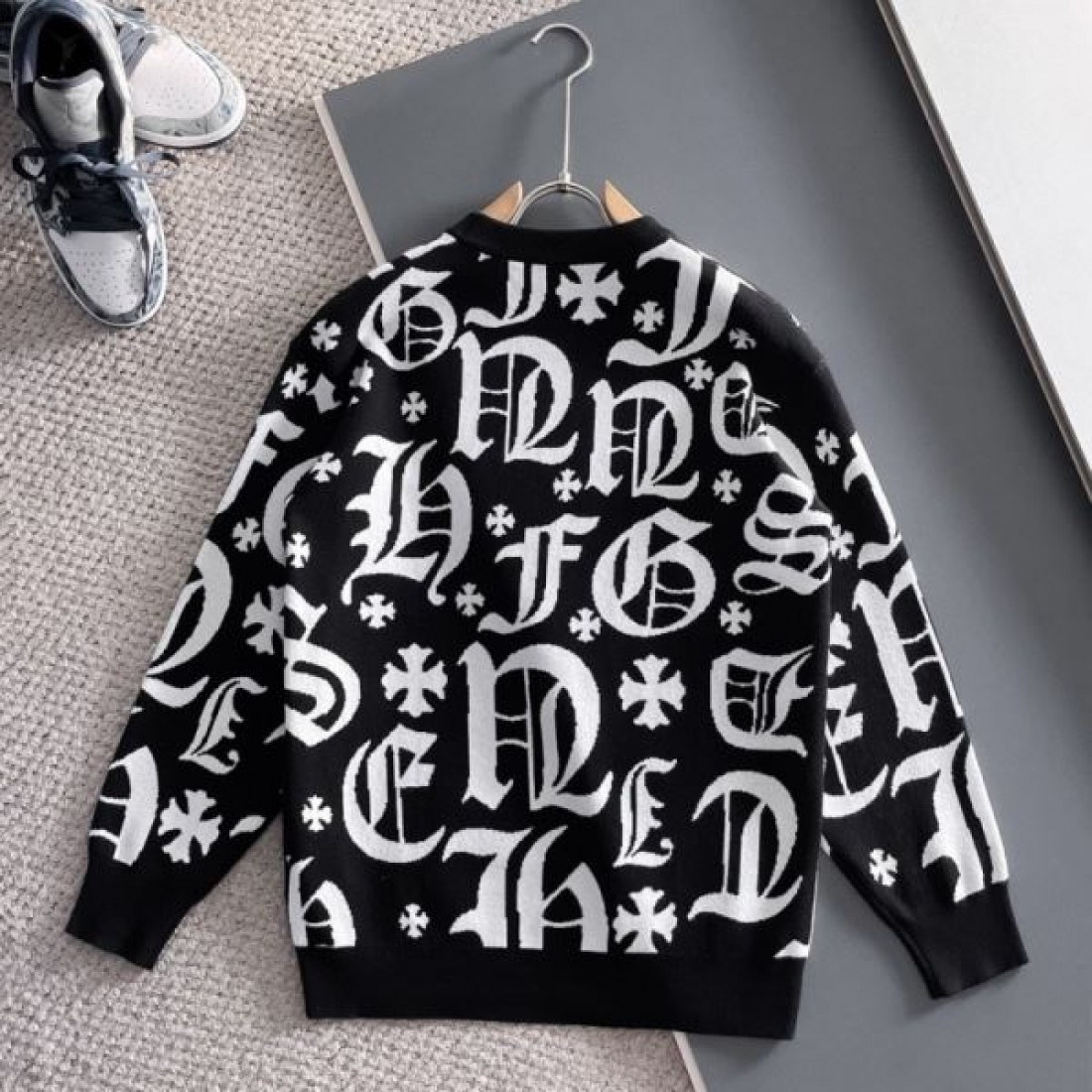  ハード 重厚感 個性派 CHROME HEARTS クロムハーツ コピー セーター 存在感抜