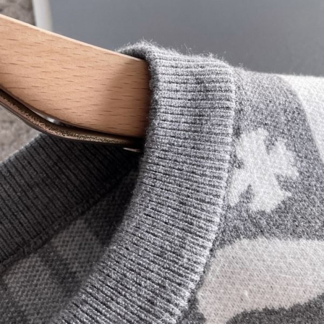  ハード 重厚感 個性派 CHROME HEARTS クロムハーツ コピー セーター 存在感抜