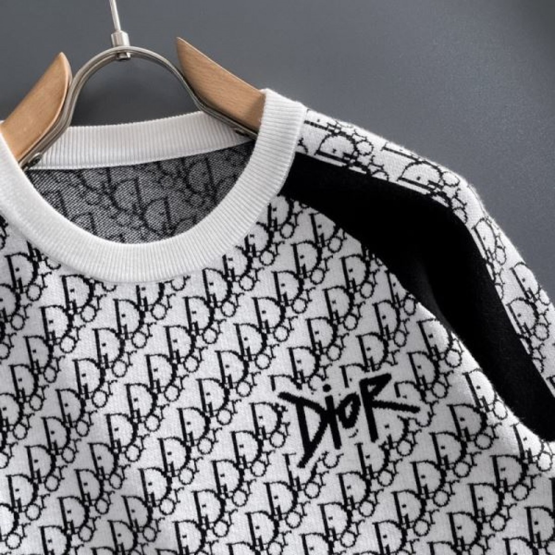 エレガント 上品 洗練 DIOR ディオール コピー セーター きれいめ 定番 人気