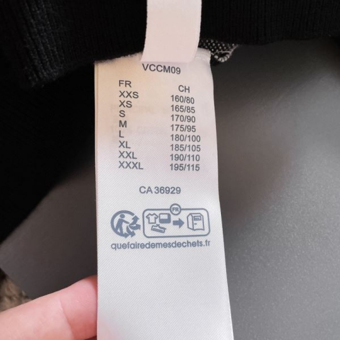 ラグジュアリー 上品 洗練 LOUIS VUITTON ルイヴィトン コピー セーター おしゃれ