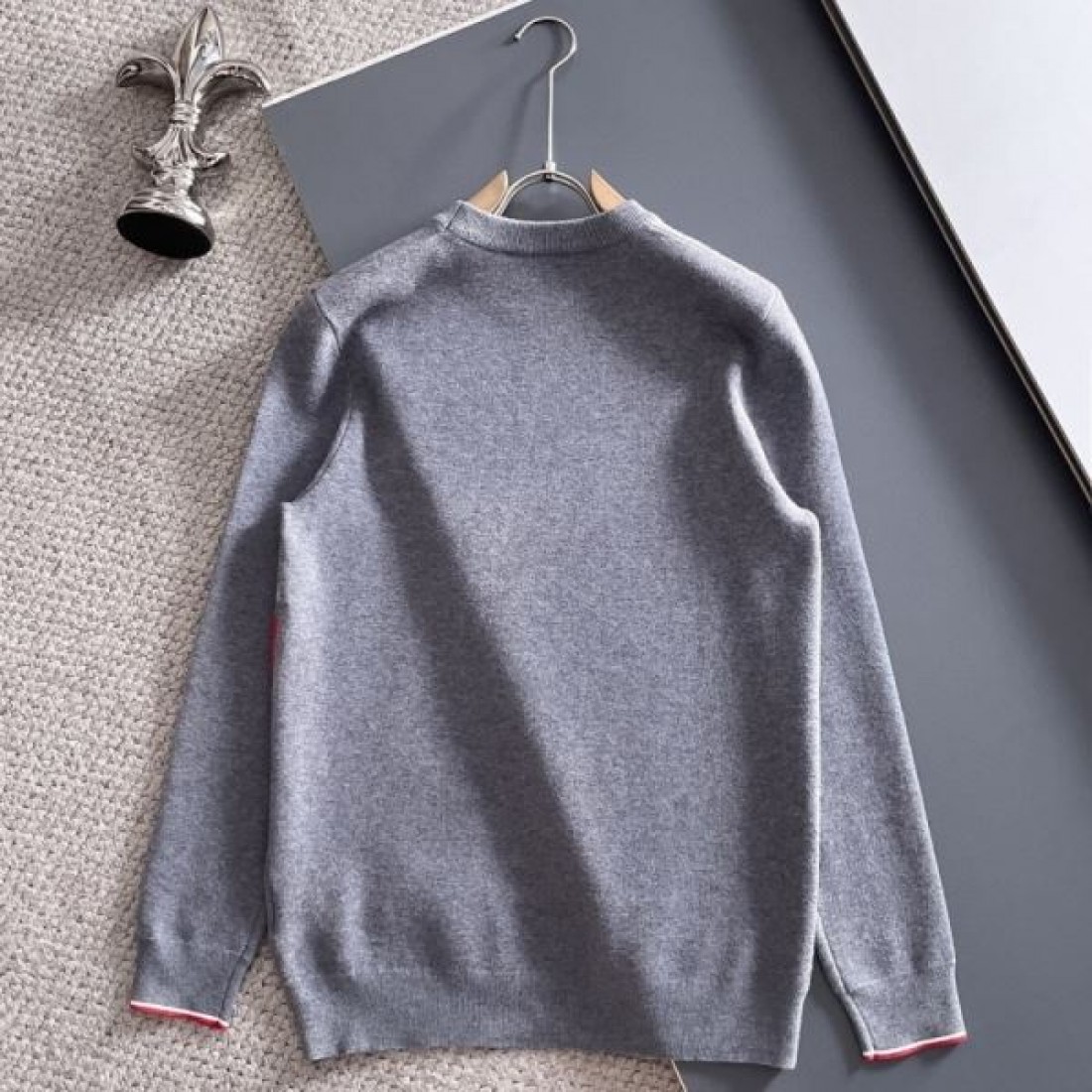 ボリューム感 高性能 上質感 MONCLER モンクレール コピー セーター 防寒 快適 